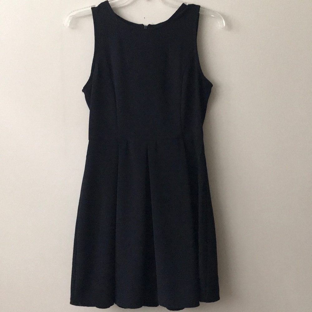 🌸Sleeveless Black Dress🌸